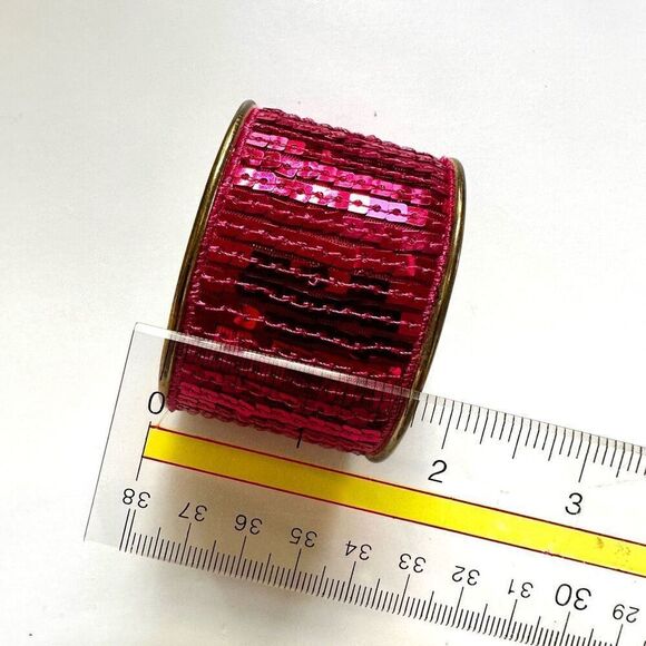 Pink sequin cuff bracelet - Picture 6 of 8
